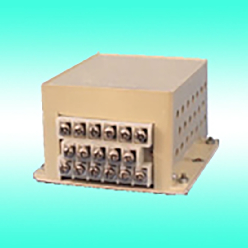 FJQ-3三(sān)相移相(xiàng)或過零(líng)可控矽(xī)觸發附(fù)加器